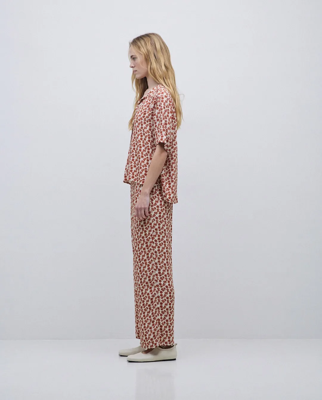 YERSE Camisa viscosa floral terracota Clearance