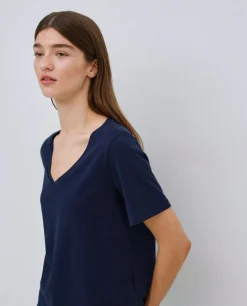 YERSE Camiseta básica cuello pico azul oscuro Online
