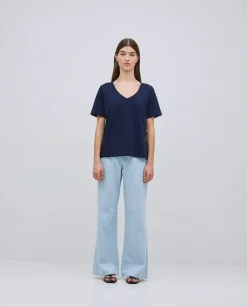 YERSE Camiseta básica cuello pico azul oscuro Online