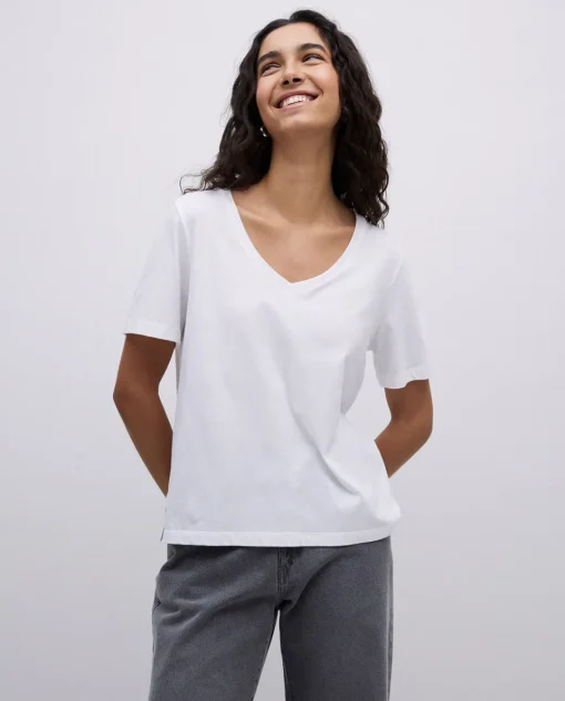 YERSE Camiseta básica cuello pico blanco Sale
