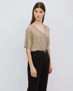 YERSE Camiseta holgada escote pico caqui Outlet