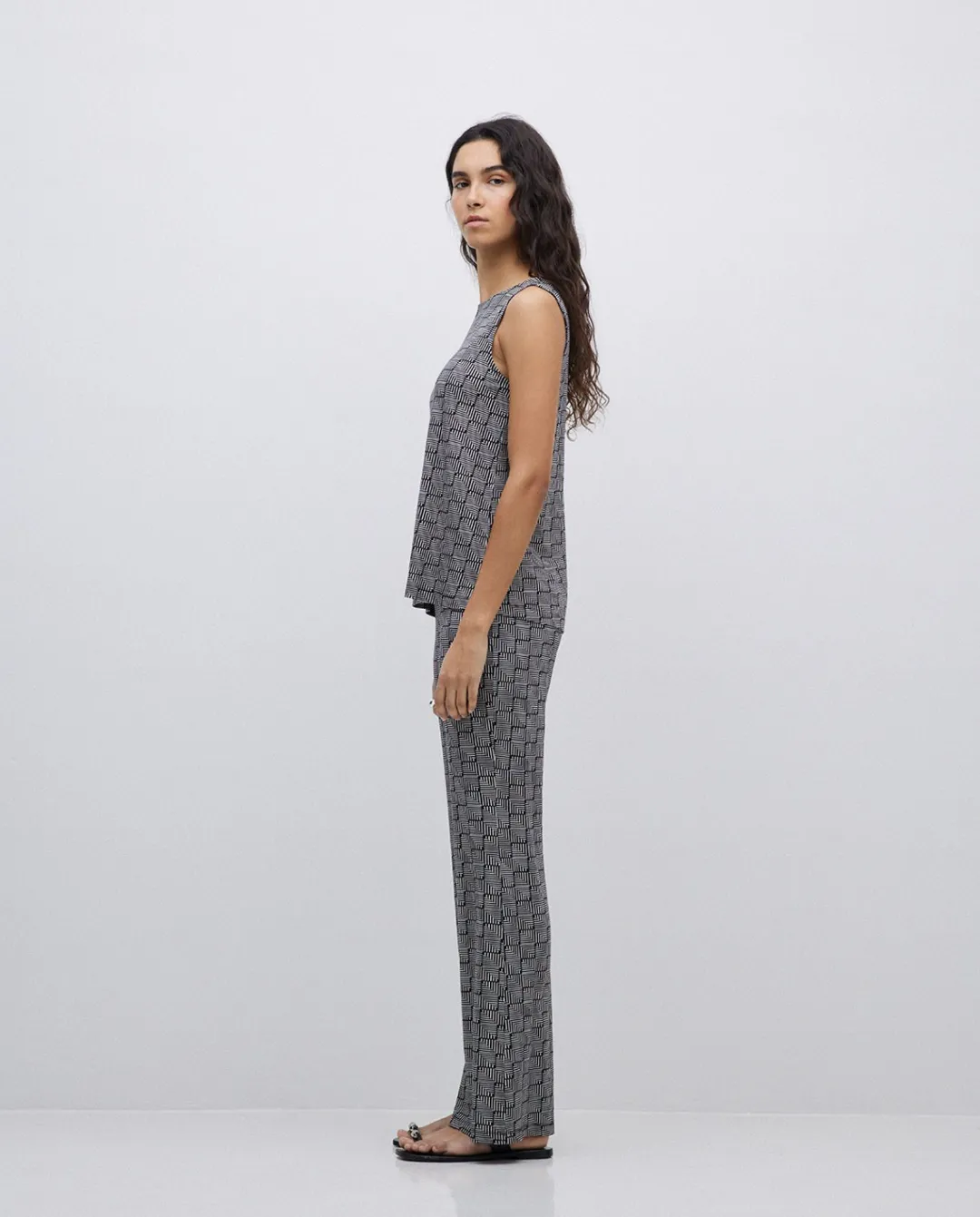 YERSE Pantalones flare geométrico negro Sale