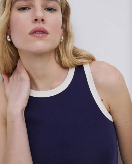 YERSE Top contraste en vivos azul oscuro Online
