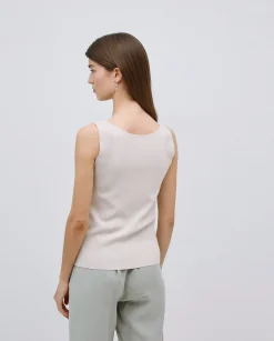 YERSE Top escote pico tirantes anchos beige New