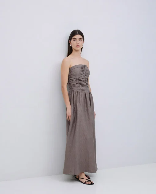 YERSE Vestido largo drapeado caqui Fashion